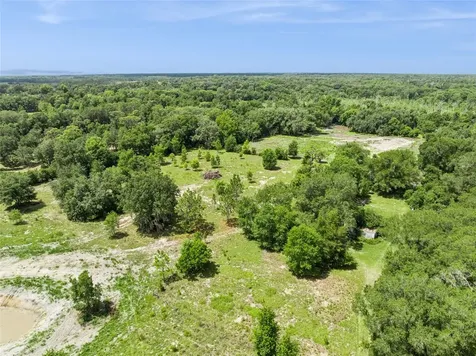 2040 Holly Hammock Road De Leon Springs FL 32130