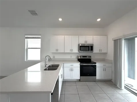 3187 Skyline Loop Poinciana FL 34758