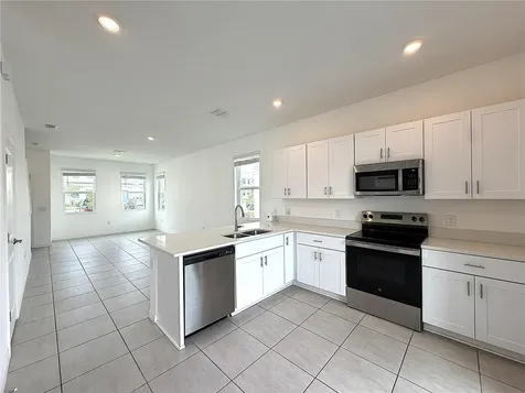 3187 Skyline Loop Poinciana FL 34758