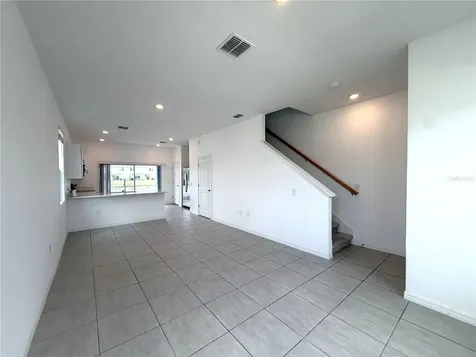 3187 Skyline Loop Poinciana FL 34758