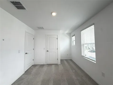 3187 Skyline Loop Poinciana FL 34758