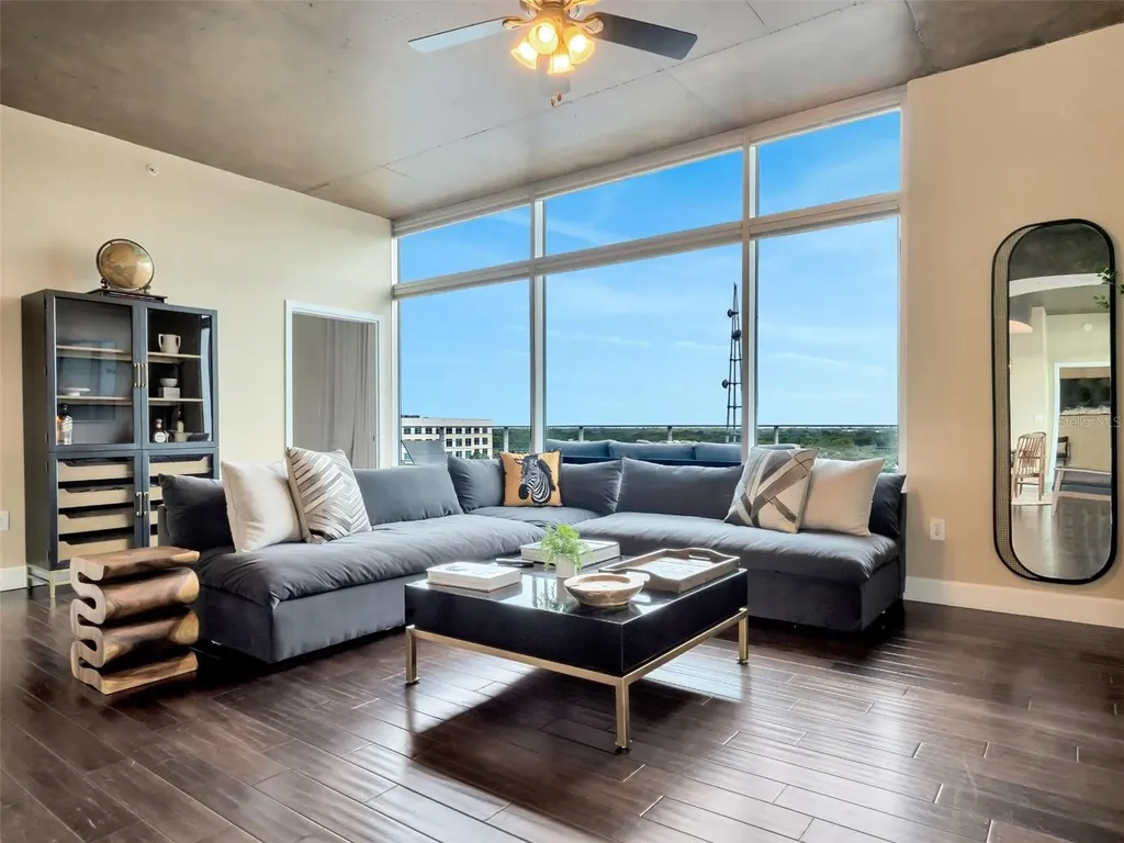 525 E Jackson Street Orlando FL 32801