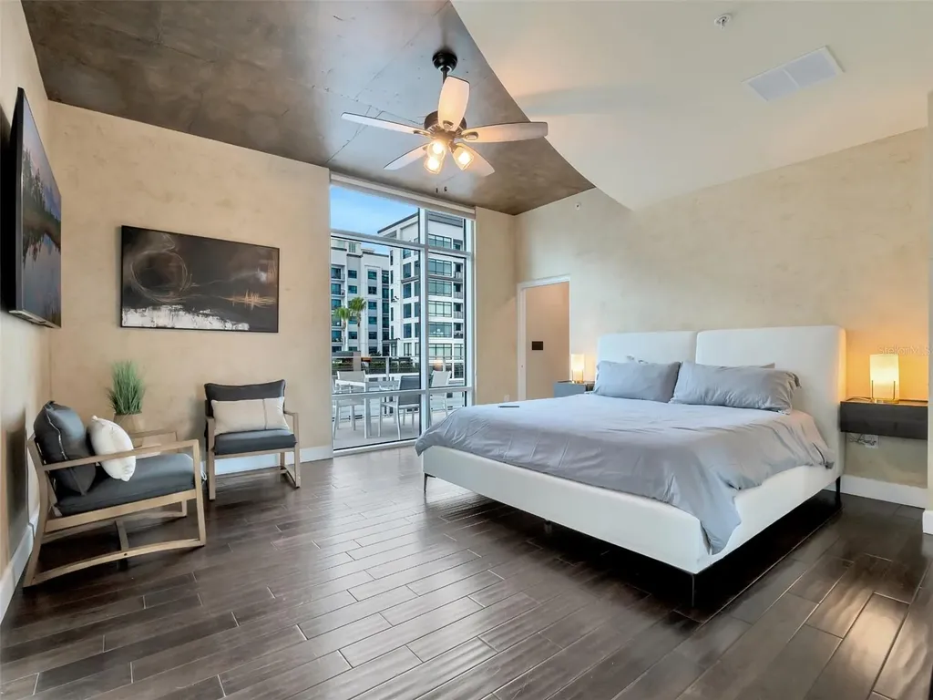 525 E Jackson Street Orlando FL 32801