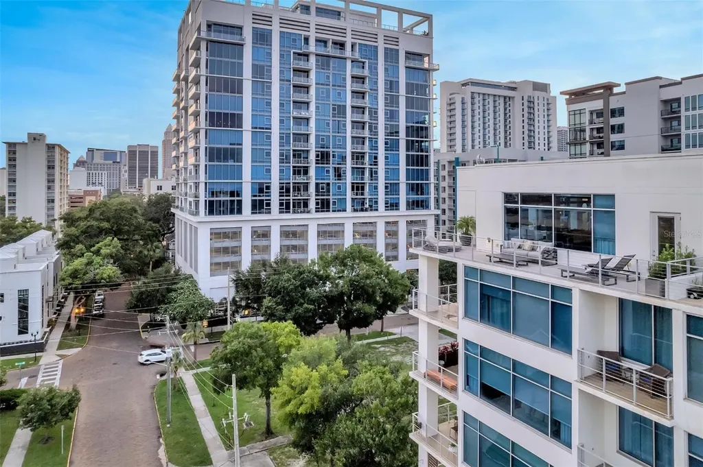 525 E Jackson Street Orlando FL 32801