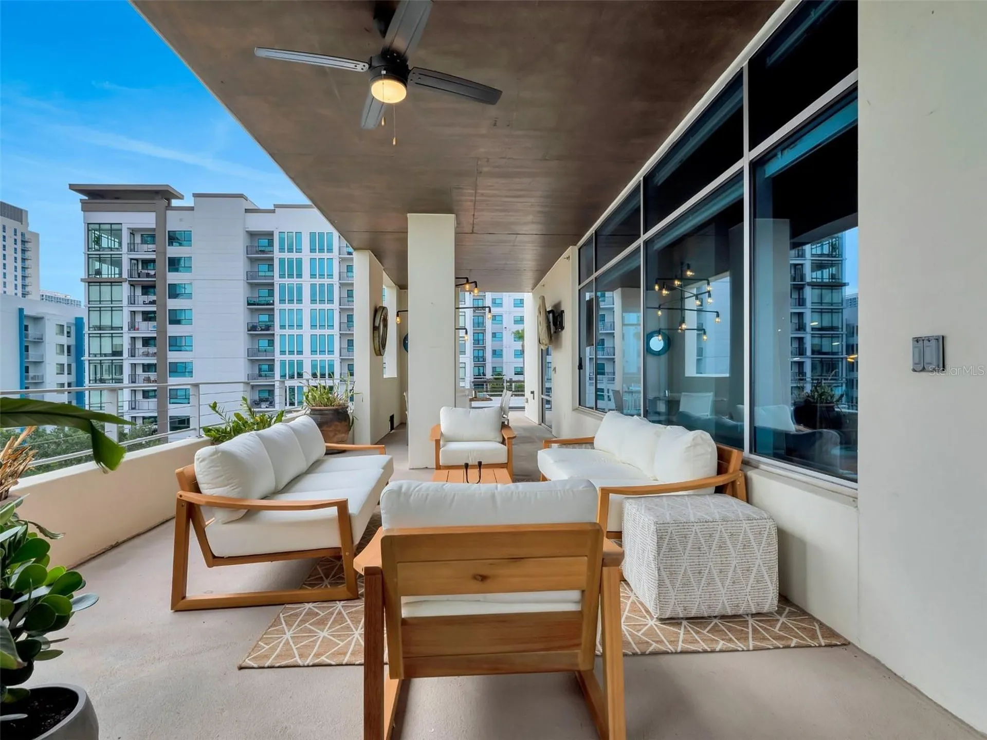 525 E Jackson Street Orlando FL 32801