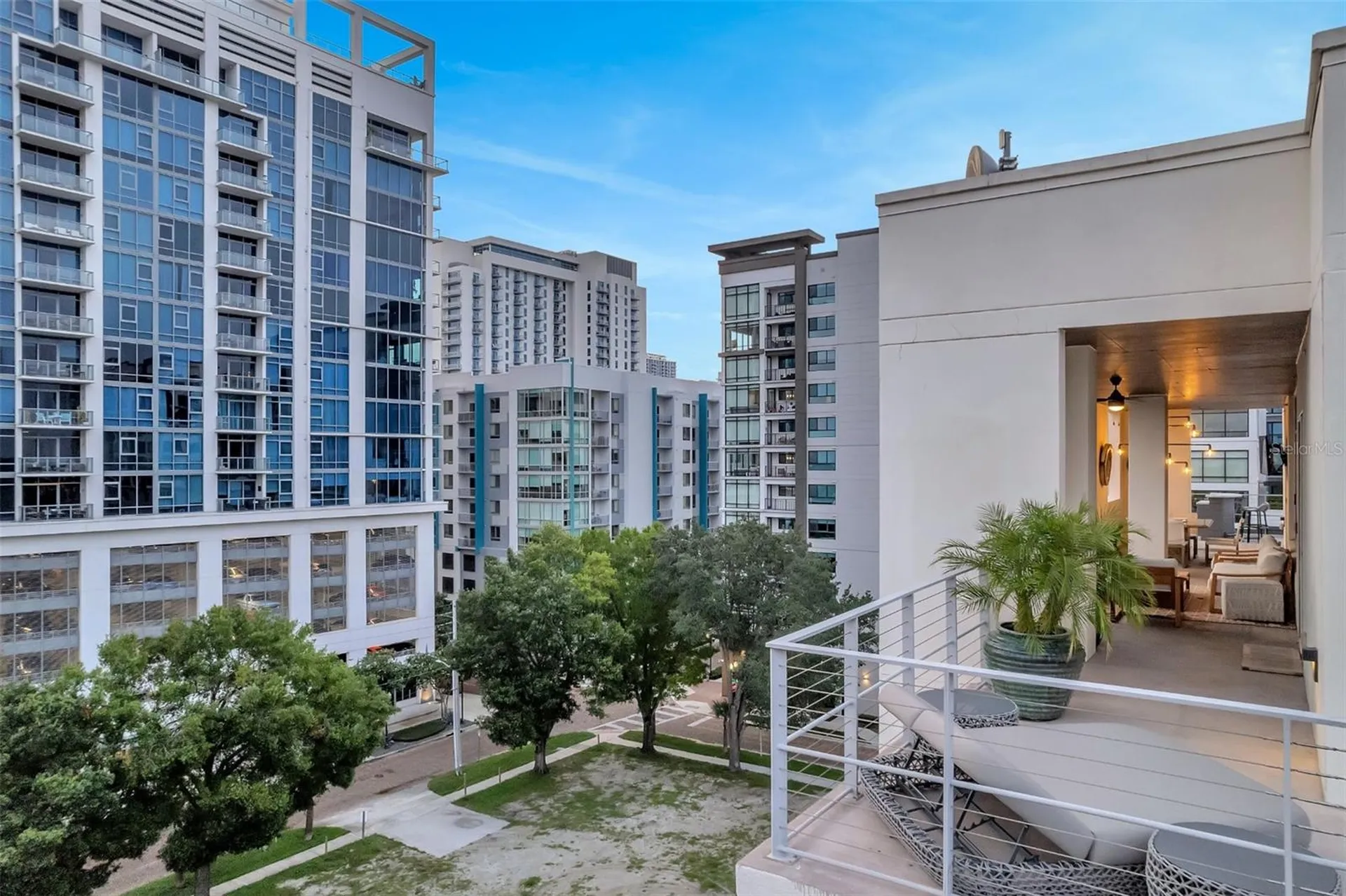 525 E Jackson Street Orlando FL 32801