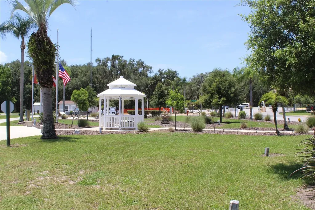 12 Saddlebag Trail Lake Wales FL 33898