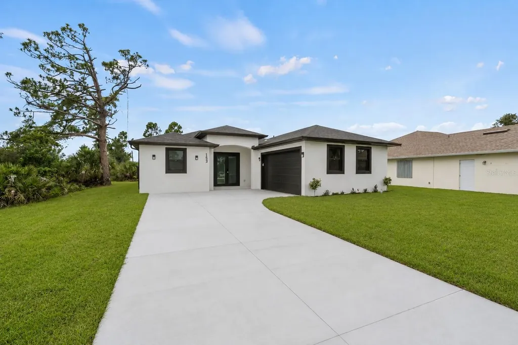 153 Australian Drive Rotonda West FL 33947