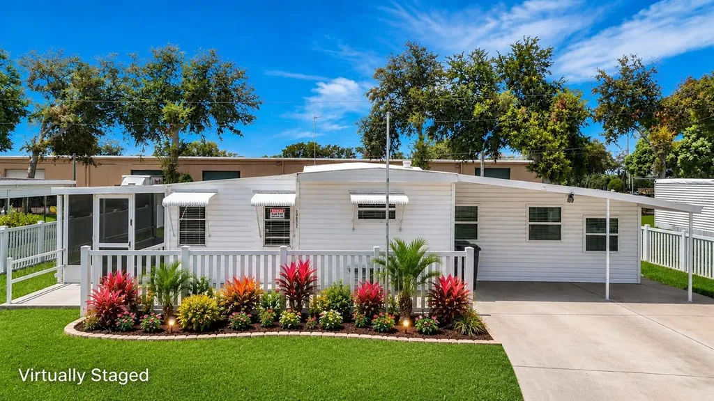 39032 Ola Avenue Zephyrhills FL 33542