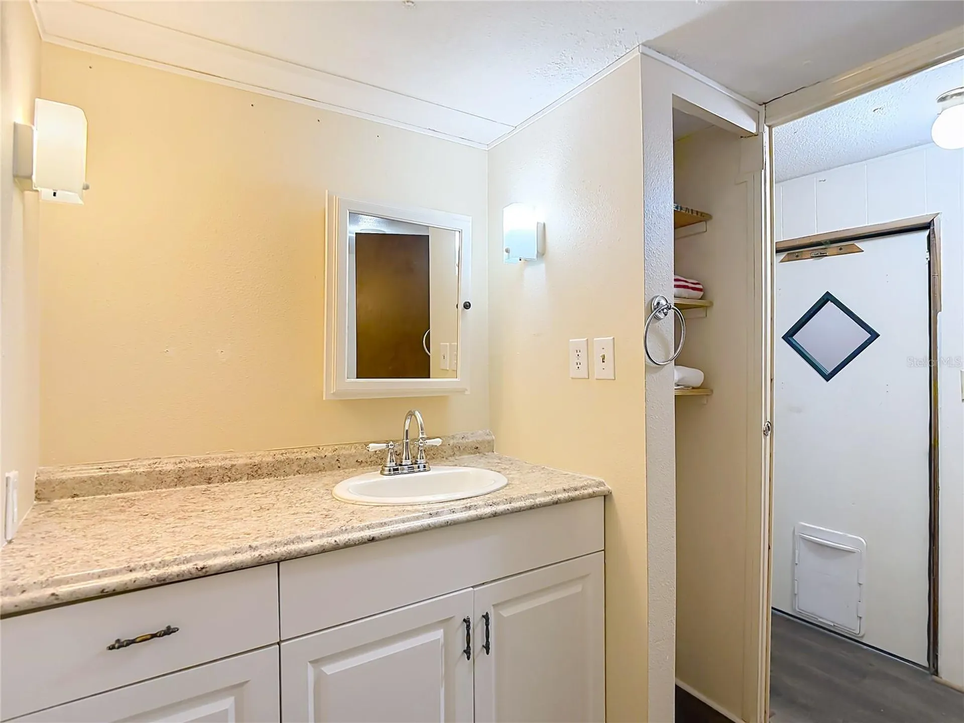 39032 Ola Avenue Zephyrhills FL 33542