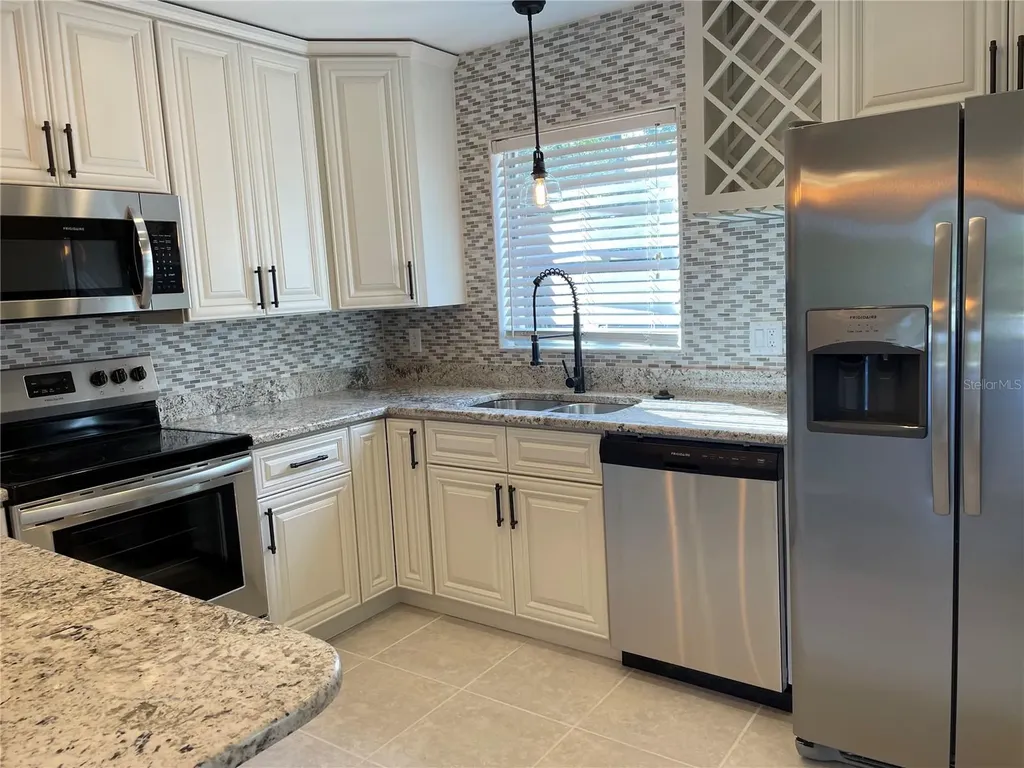 1424 Chesterfield Drive Dunedin FL 34698