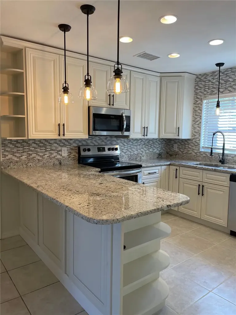 1424 Chesterfield Drive Dunedin FL 34698