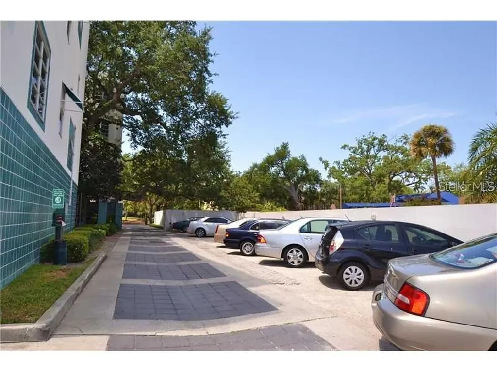 4950 Bayshore Boulevard Tampa FL 33611