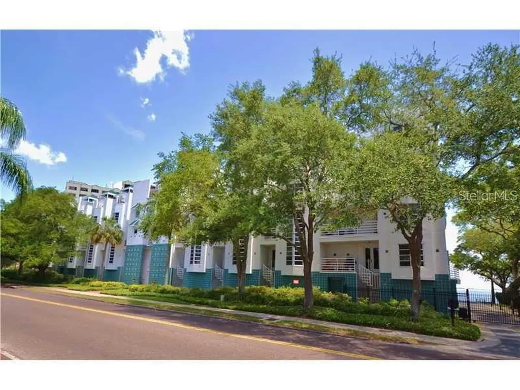 4950 Bayshore Boulevard Tampa FL 33611