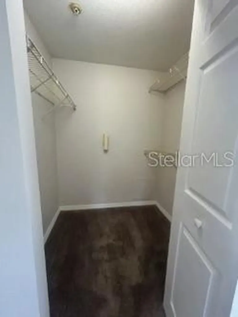 5616 Pinnacle Heights Circle Tampa FL 33624