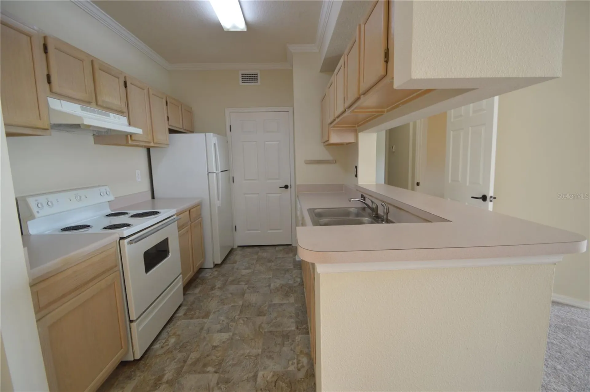 5616 Pinnacle Heights Circle Tampa FL 33624