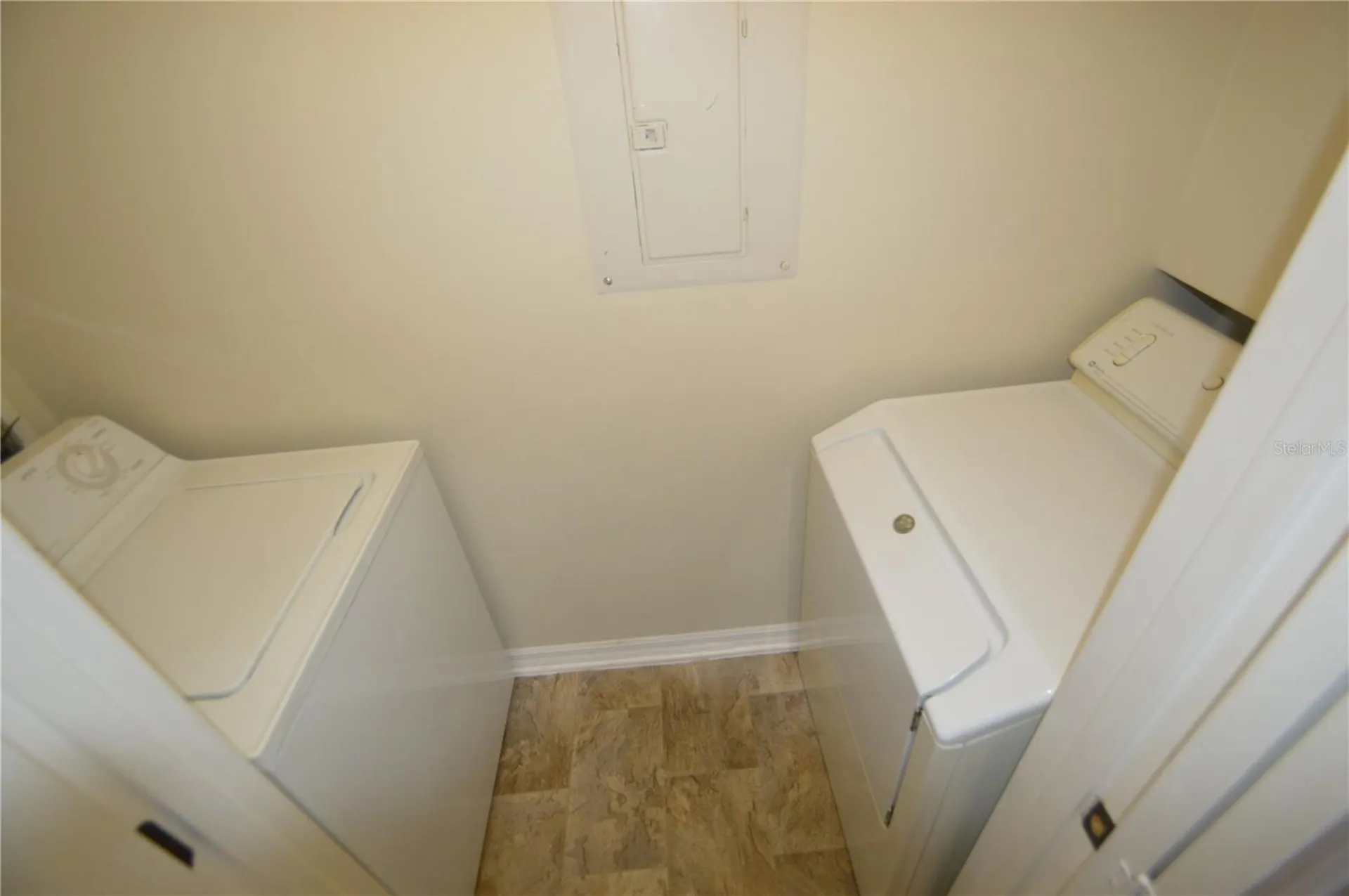 5616 Pinnacle Heights Circle Tampa FL 33624