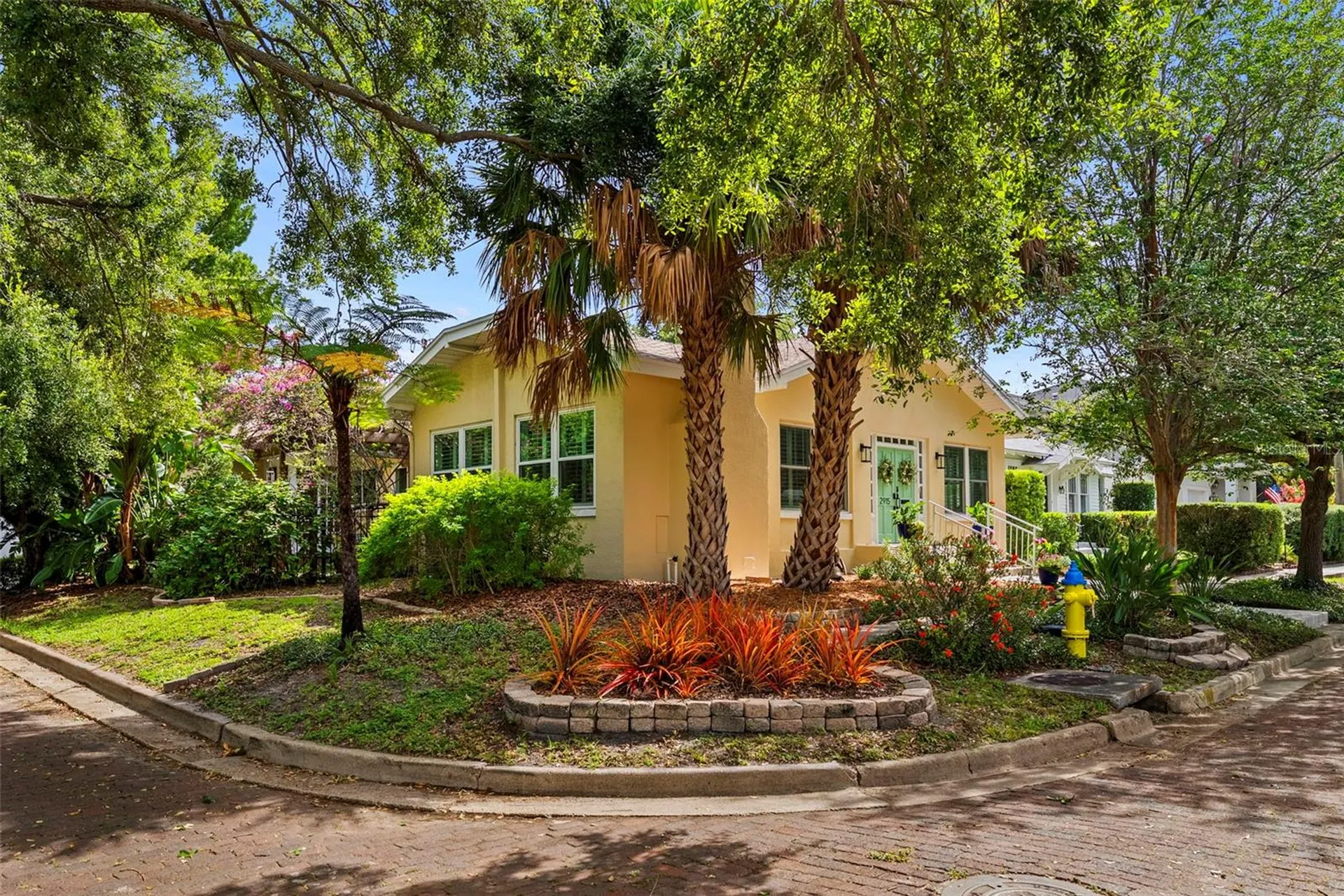 2915 W Angeles Street Tampa FL 33629