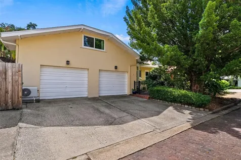 2915 W Angeles Street Tampa FL 33629