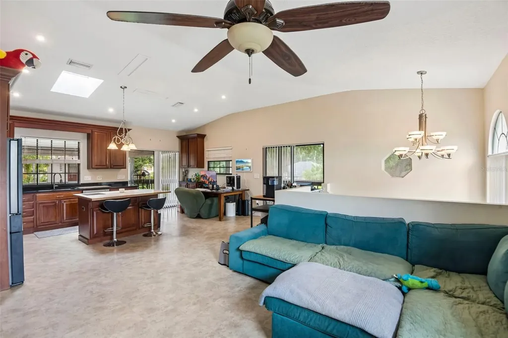 5831 114th Terrace N Pinellas Park FL 33782