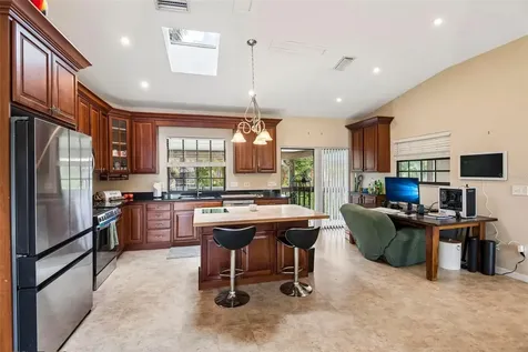 5831 114th Terrace N Pinellas Park FL 33782
