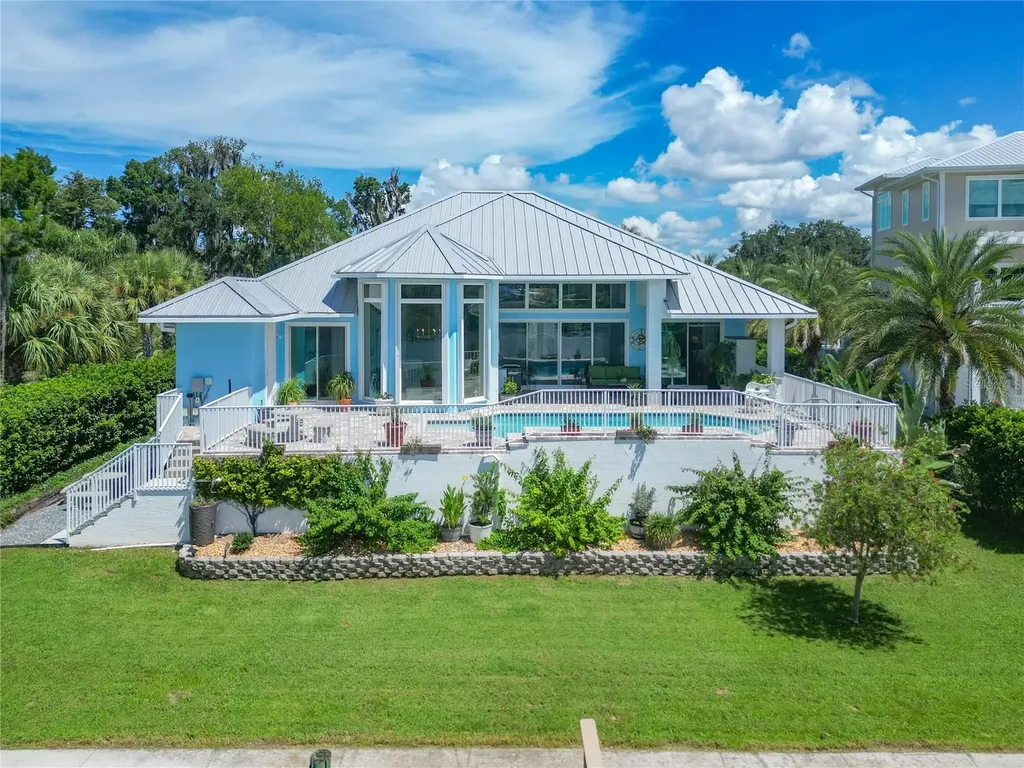 838 SW Kings Bay Drive Crystal River FL 34429