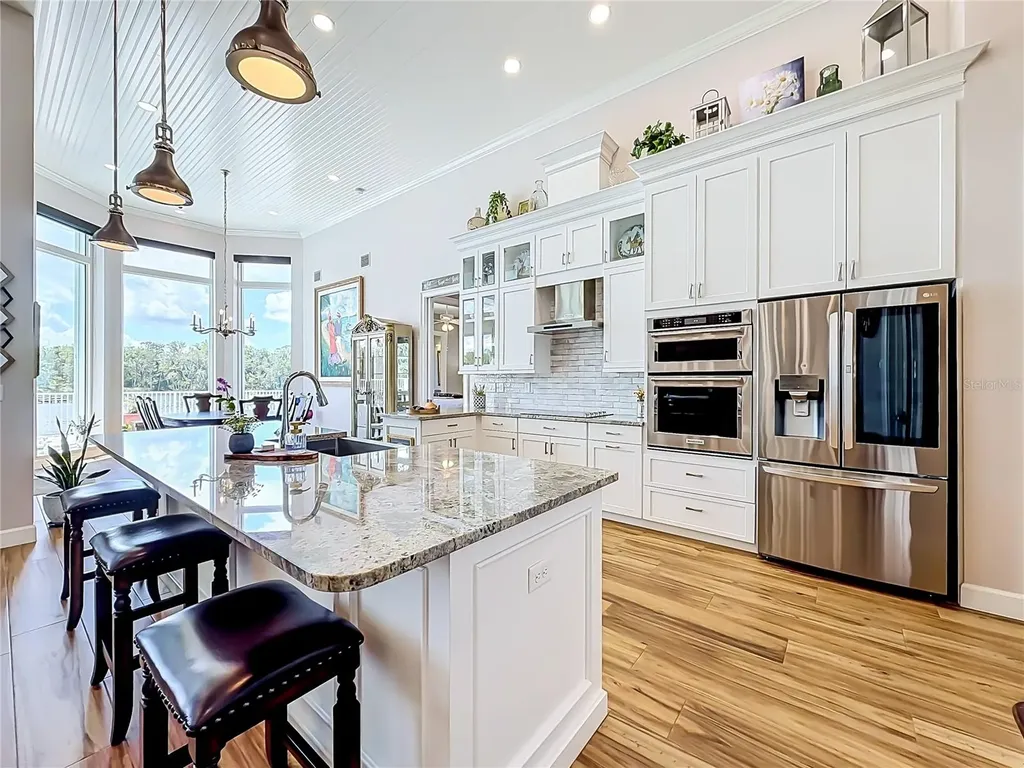 838 SW Kings Bay Drive Crystal River FL 34429
