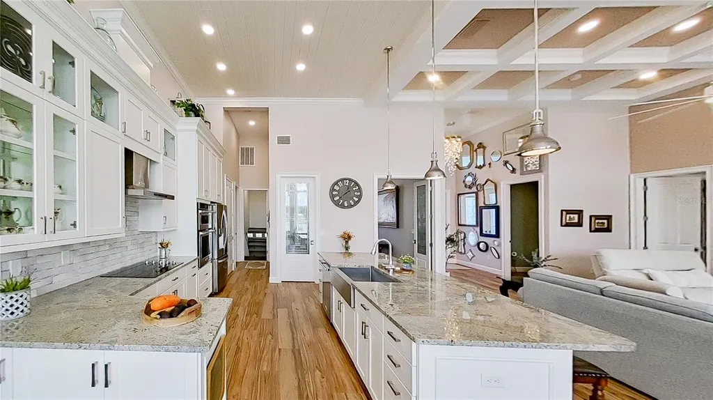 838 SW Kings Bay Drive Crystal River FL 34429