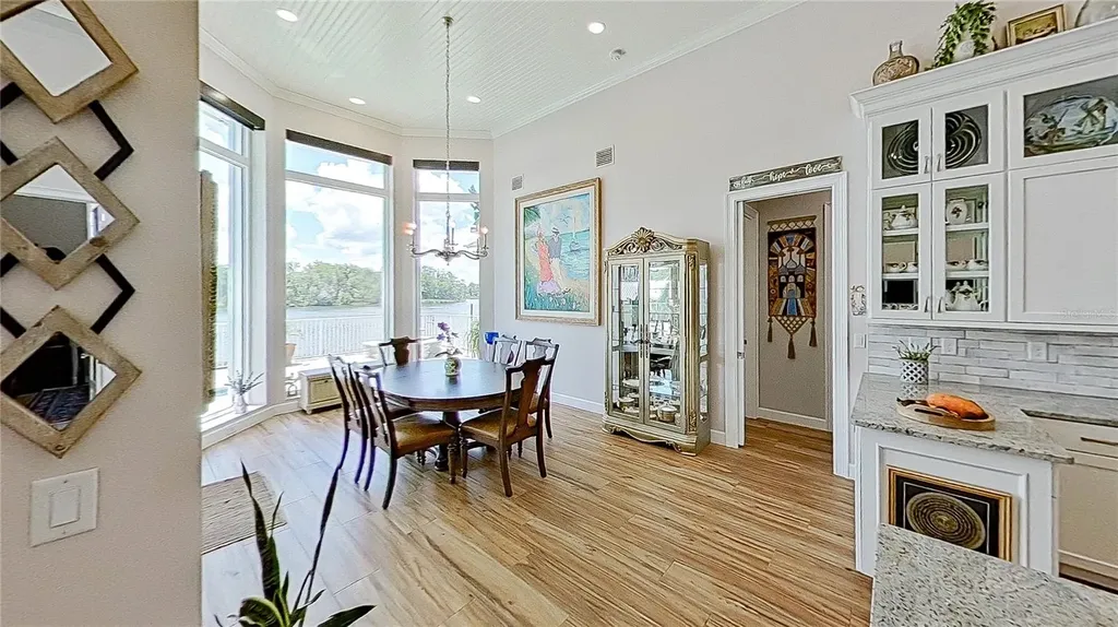 838 SW Kings Bay Drive Crystal River FL 34429