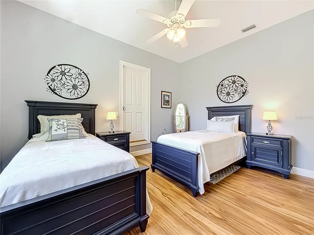 838 SW Kings Bay Drive Crystal River FL 34429