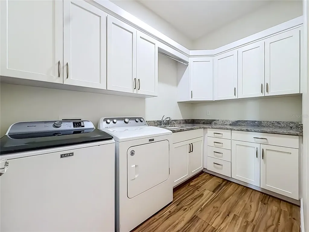 838 SW Kings Bay Drive Crystal River FL 34429