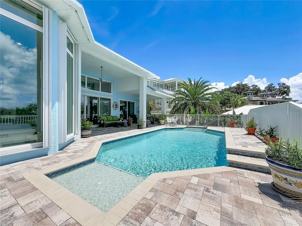 838 SW Kings Bay Drive Crystal River FL 34429