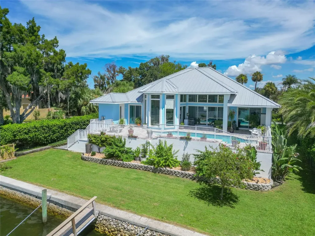 838 SW Kings Bay Drive Crystal River FL 34429