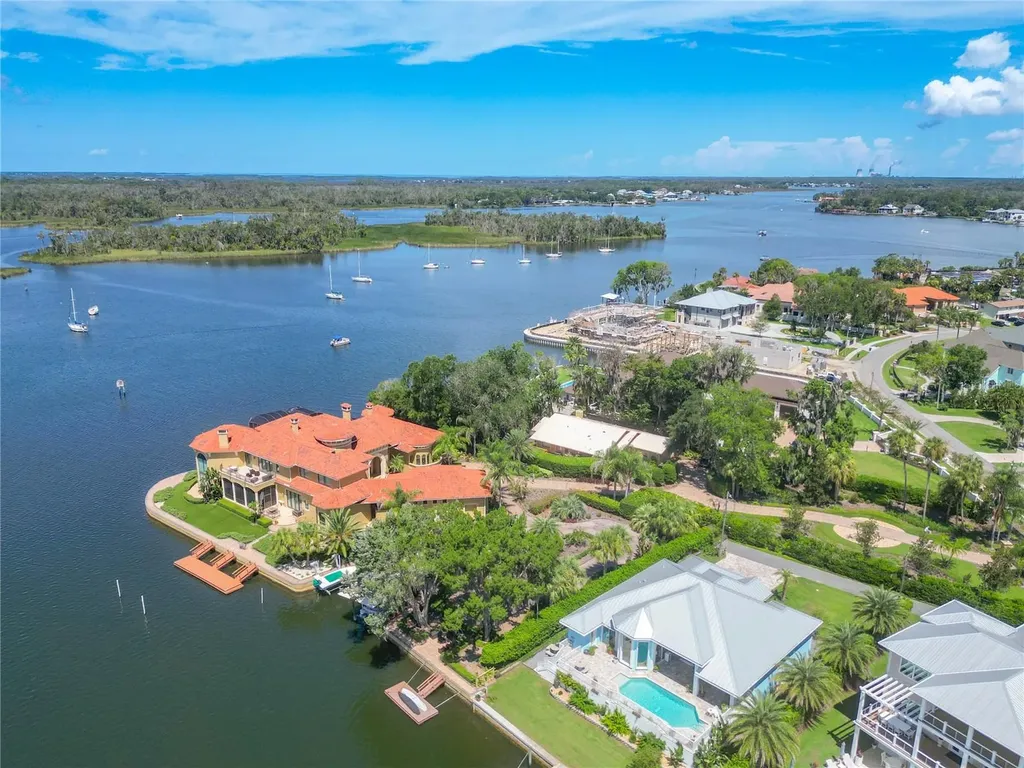 838 SW Kings Bay Drive Crystal River FL 34429