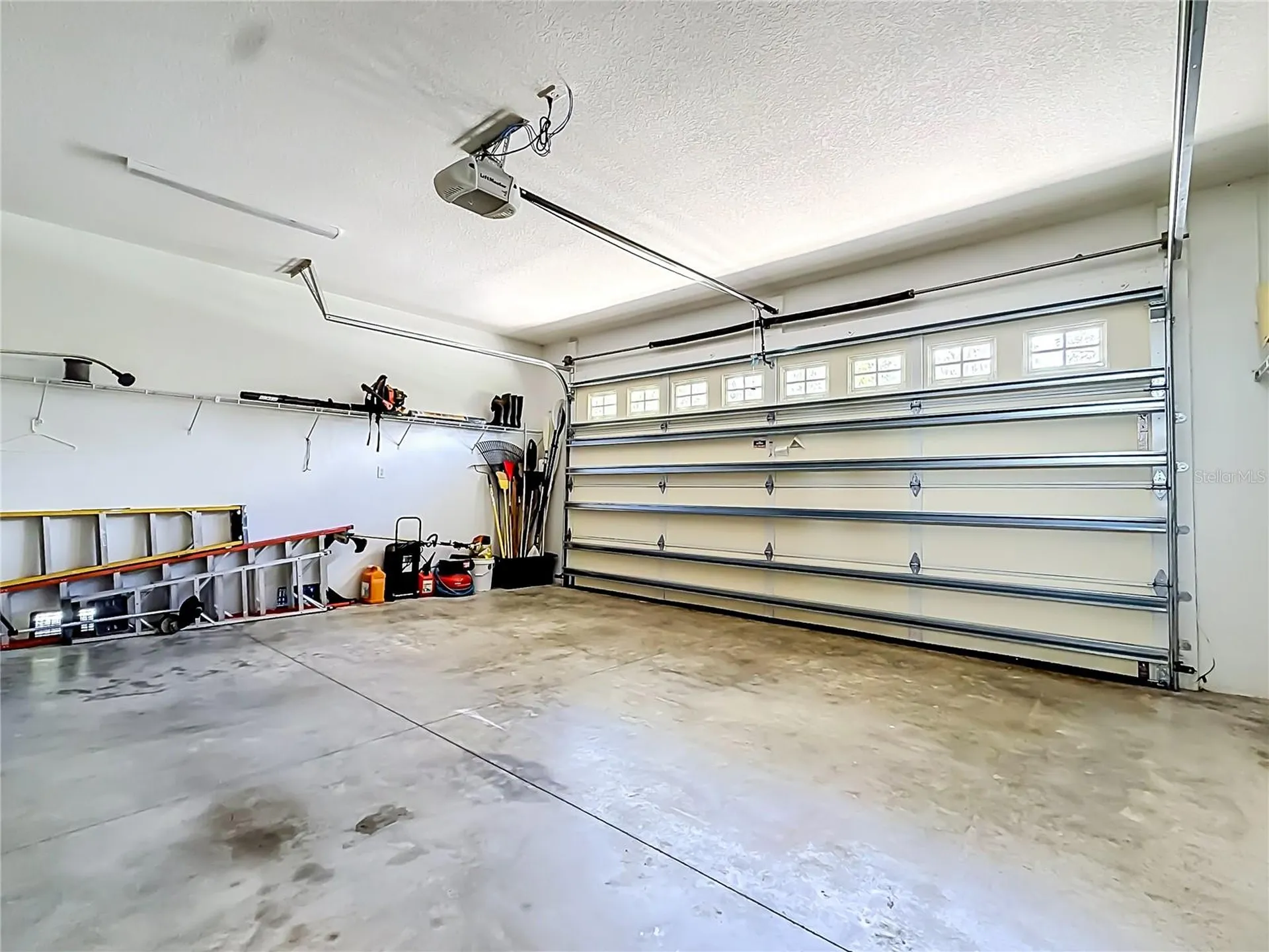 838 SW Kings Bay Drive Crystal River FL 34429