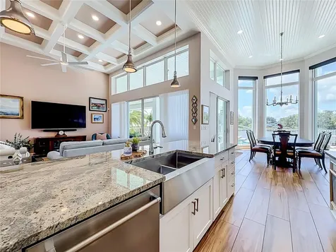 838 SW Kings Bay Drive Crystal River FL 34429