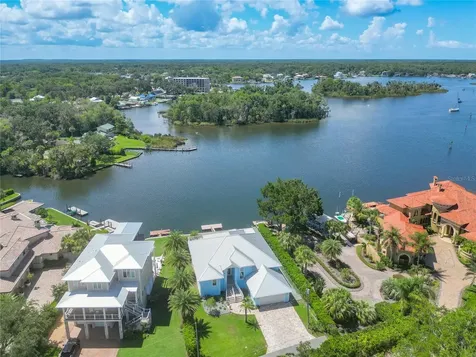838 SW Kings Bay Drive Crystal River FL 34429