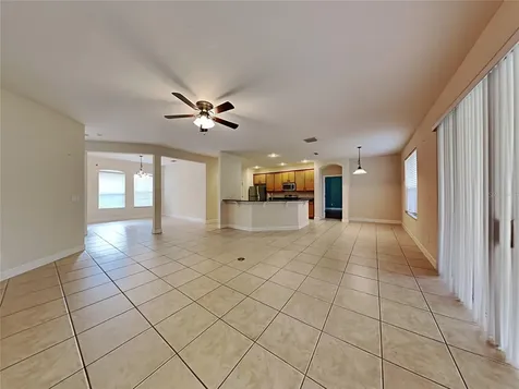 589 Errol Parkway Apopka FL 32712