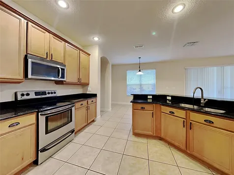 589 Errol Parkway Apopka FL 32712