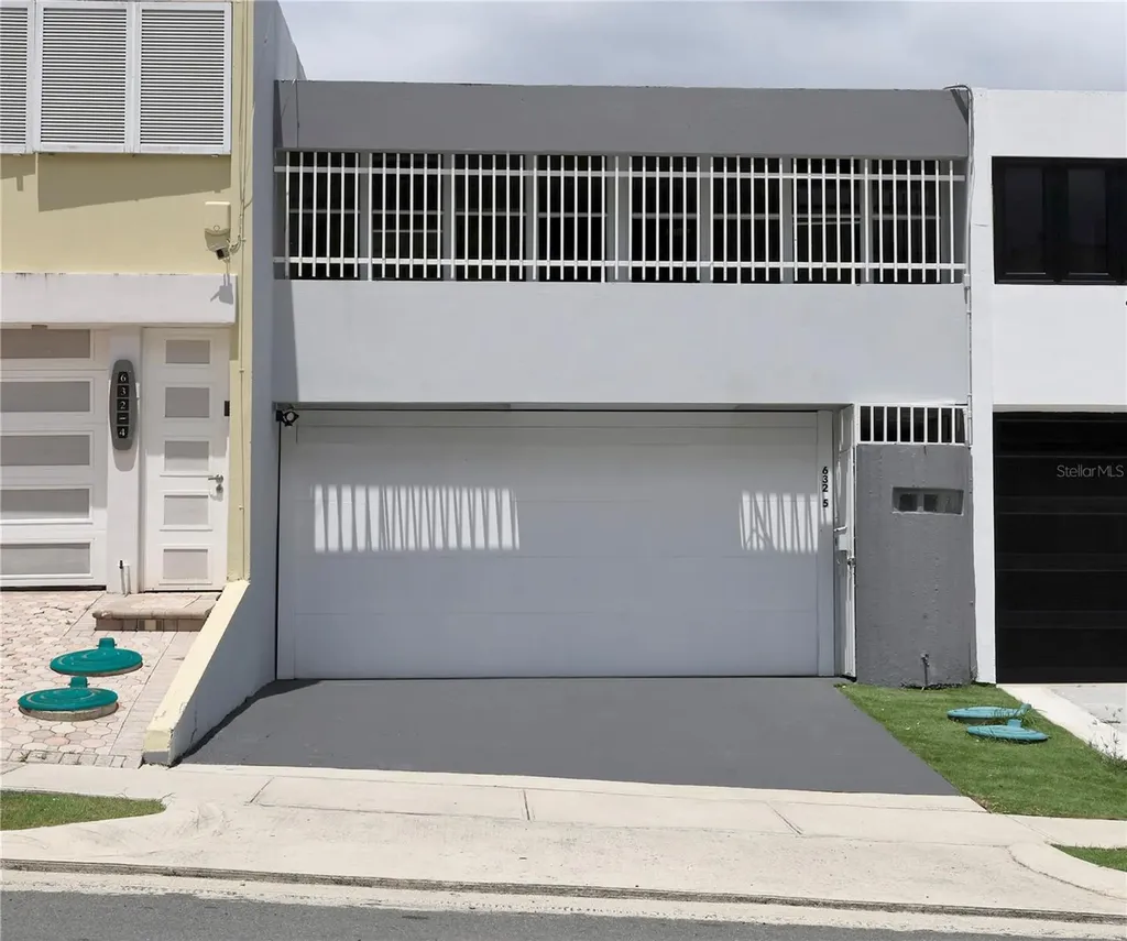632-5 Ave. San Patricio Guaynabo PR 00968