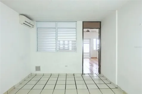 632-5 Ave. San Patricio Guaynabo PR 00968