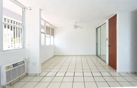 632-5 Ave. San Patricio Guaynabo PR 00968