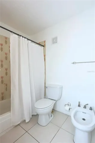 632-5 Ave. San Patricio Guaynabo PR 00968