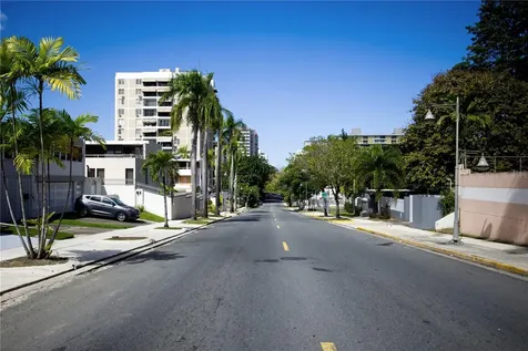 632-5 Ave. San Patricio Guaynabo PR 00968
