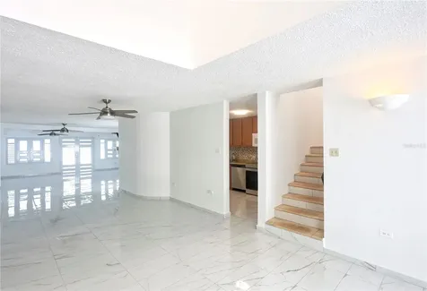 632-5 Ave. San Patricio Guaynabo PR 00968