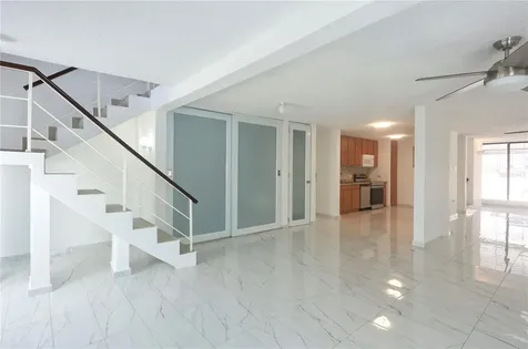 632-5 Ave. San Patricio Guaynabo PR 00968