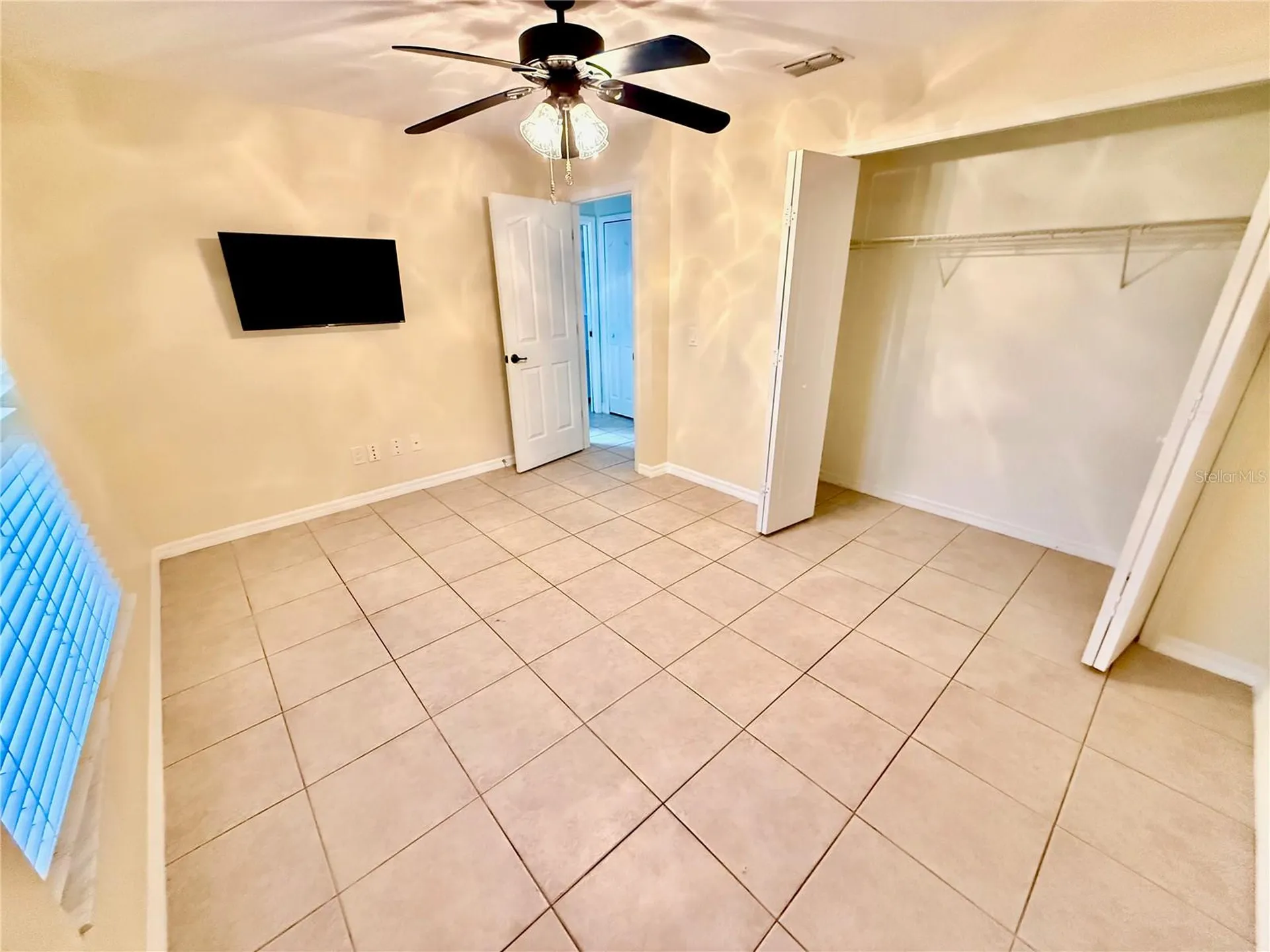 1805 Exmore Avenue Deltona FL 32725