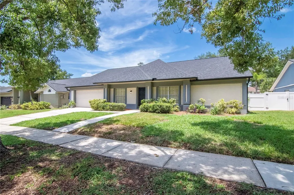 2608 Berryvine Place Valrico FL 33596