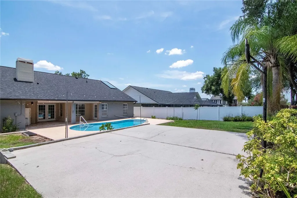 2608 Berryvine Place Valrico FL 33596