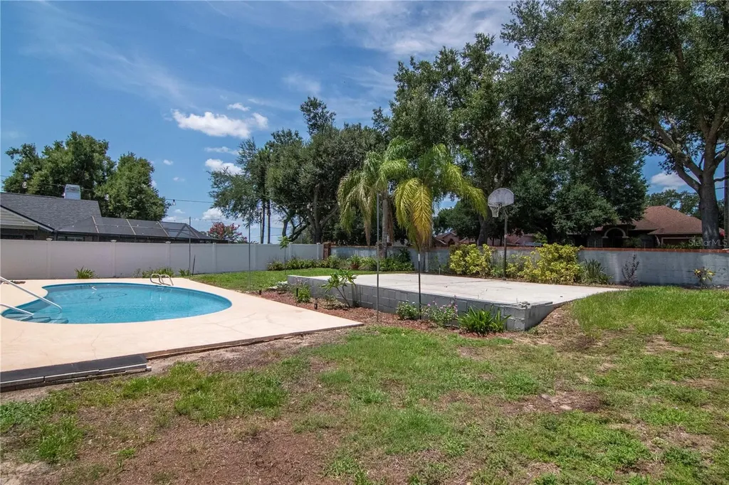 2608 Berryvine Place Valrico FL 33596